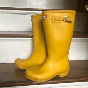 Yellow Matte Hunter Kids Wellies size 5